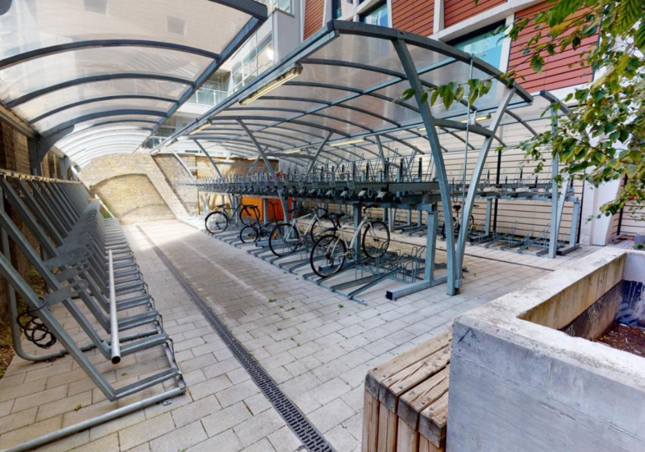 Stunning Aldgate Studio - Free Wifi And Gym! - Iq Aldgate Лондон Екстер'єр фото